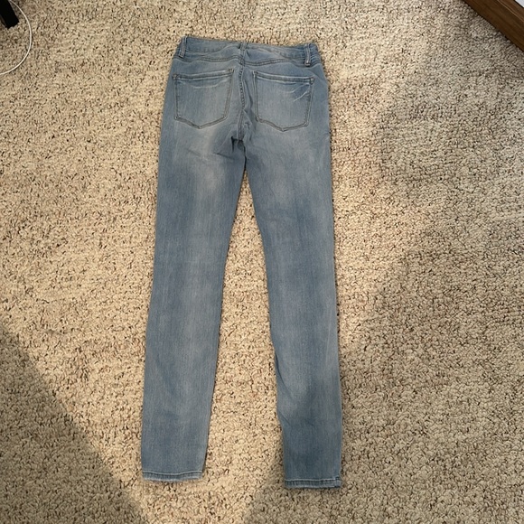 Refuge Light Blue Jeans. - Picture 4 of 4